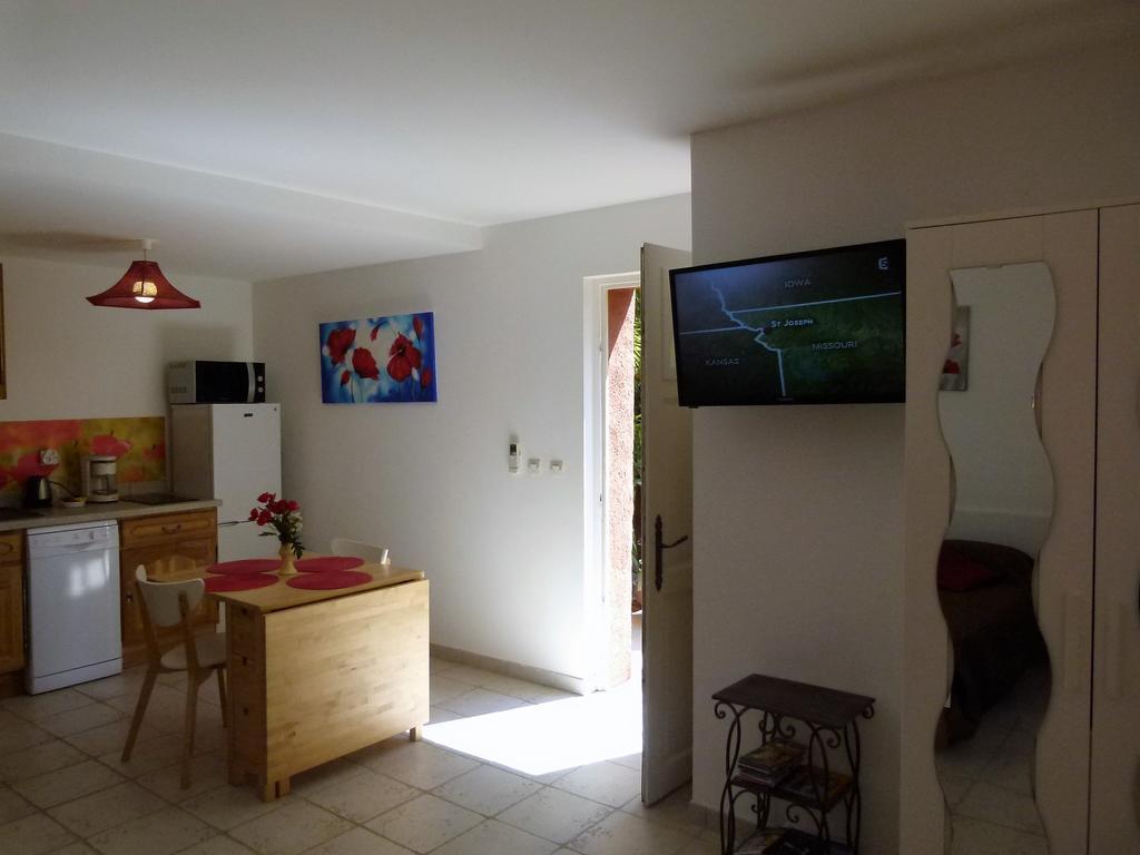 Apartament Soleil Rouge Les Adrets-de-l'Esterel Zewnętrze zdjęcie